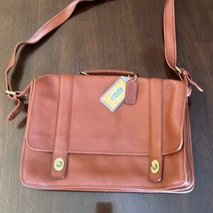 All-Leather Classic Style Saddle Tan New With Tags Soft Briefcase.
